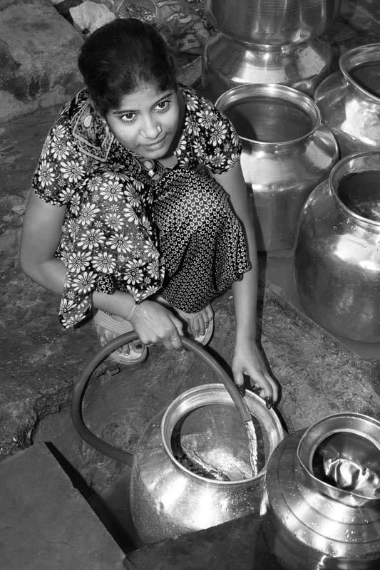Leaving No One Behind: Human Right to Water in India - Water supply in an informal settlement through 'group connection' in Mumbai, Maharashtra